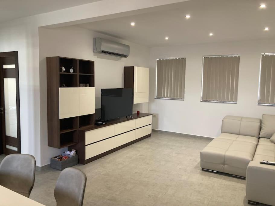 マルサスカーラElegant Maisonette In Malta By Assetflow Proアパートメント エクステリア 写真